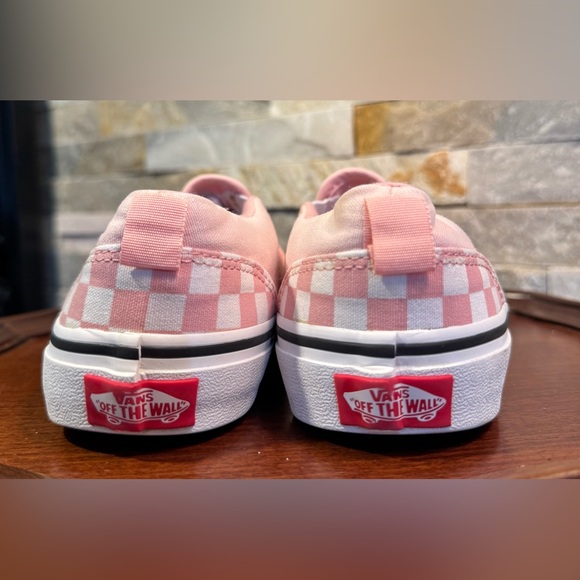 Vans Sz 5 Asher slip-on sneakers in a pink and white checkerboard pattern EUC - Picture 2 of 7